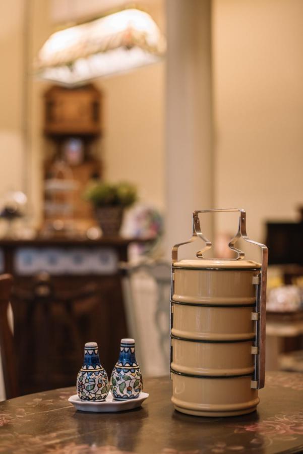 Lhong Yaowarat Hostel Bangkok Eksteriør bilde