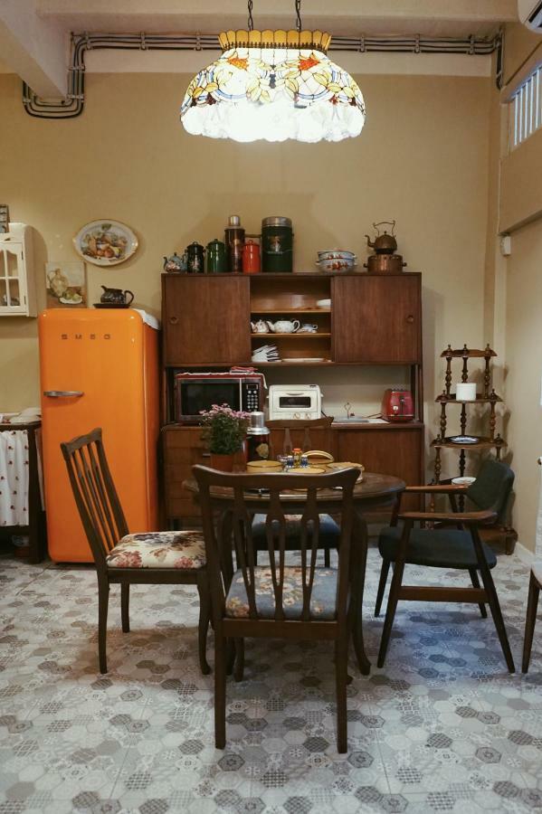 Lhong Yaowarat Hostel Bangkok Eksteriør bilde